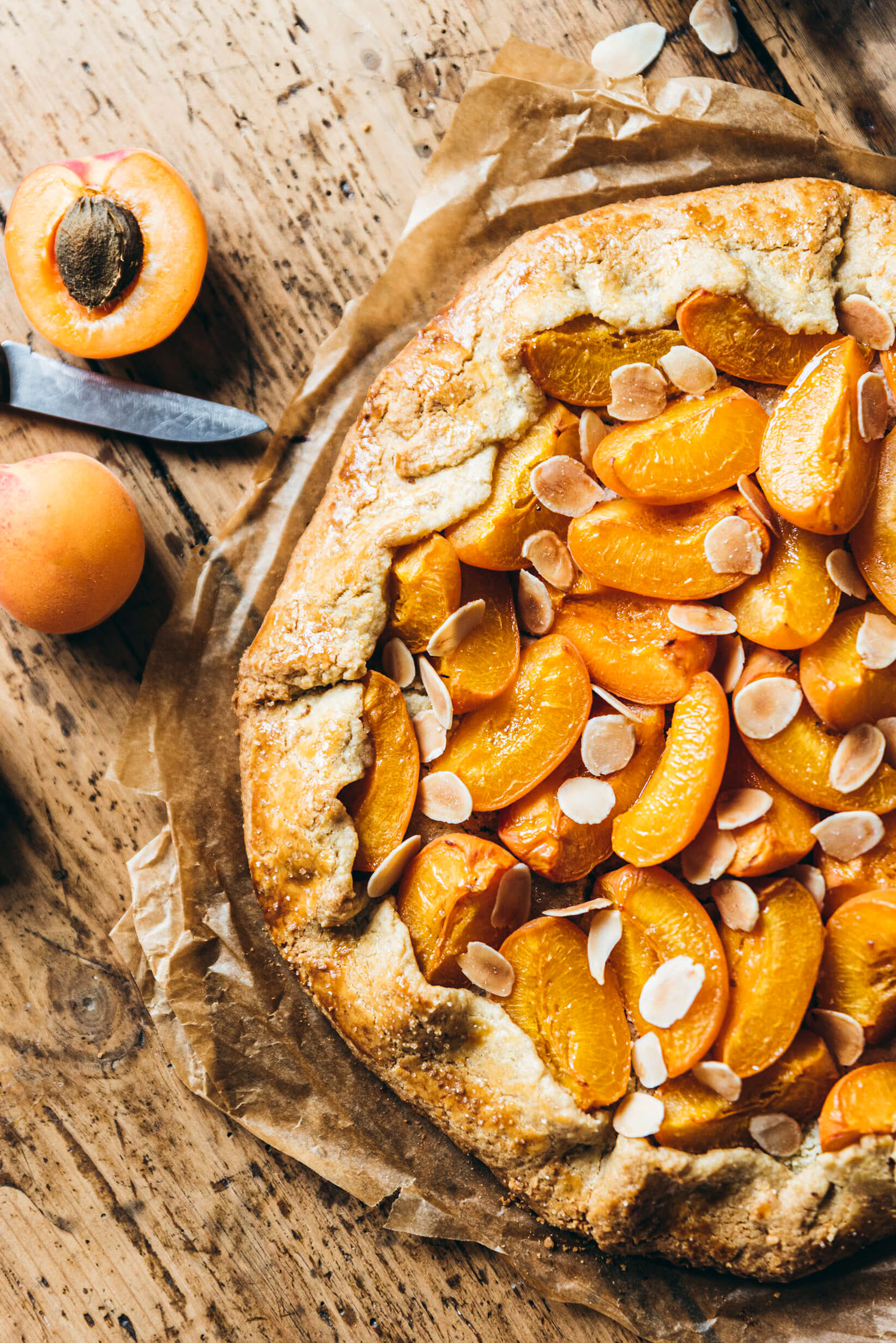 Tarte rustique abricot - Lilie Bakery