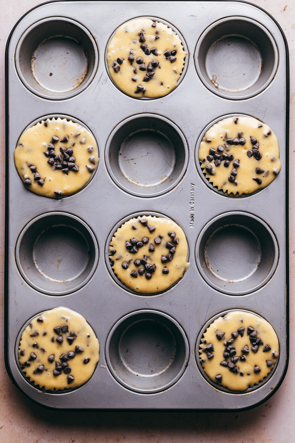 Remplissage moule à muffins - Lilie Bakery