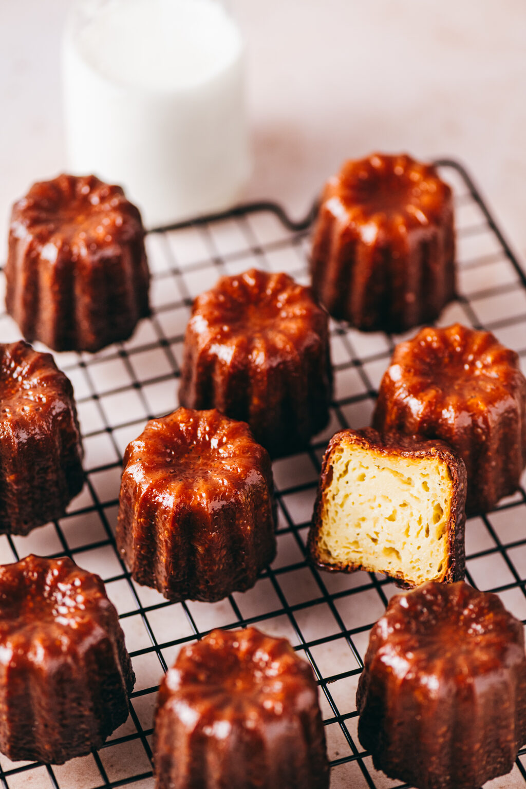 Cannelés bordelais - Lilie Bakery